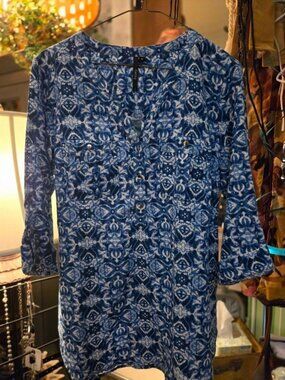 WT # 1022, Ladies Medium Cathy Tunic, New with tags